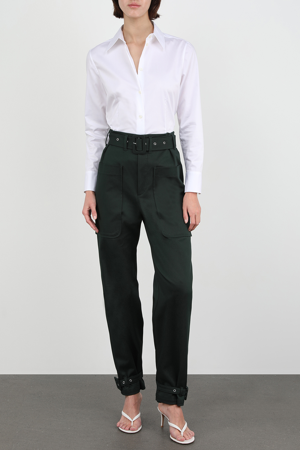 חולצה מכופתרת לבנה מכותנה